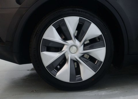 Tesla Model Y Model Y RWD 5dr 13