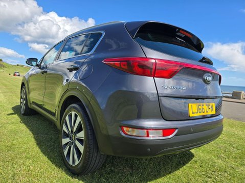 Kia Sportage 1.7 CRDi 3 Euro 6 (s/s) 5dr 4
