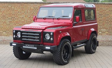 Land Rover Defender 90 XS 7