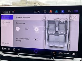 Volkswagen Tiguan 1.5 Tiguan Life TSi PHEV Semi-Auto 5dr 56