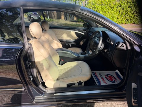 Mercedes-Benz CLK 3.0 CLK280 Sport Cabriolet 7G-Tronic 2dr 81