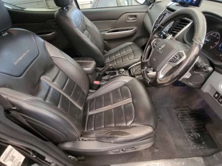 Mitsubishi L200 2.4 L200 Barbarian DI-D Auto 4WD 5