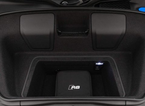 Audi R8 V10 Performance Carbon Black 31