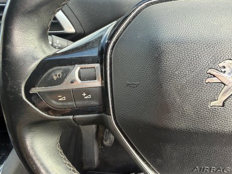 Peugeot 3008 PURETECH S/S ALLURE 19