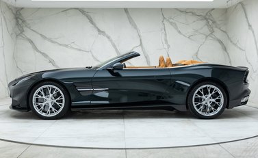 Aston Martin Vanquish Volante 3