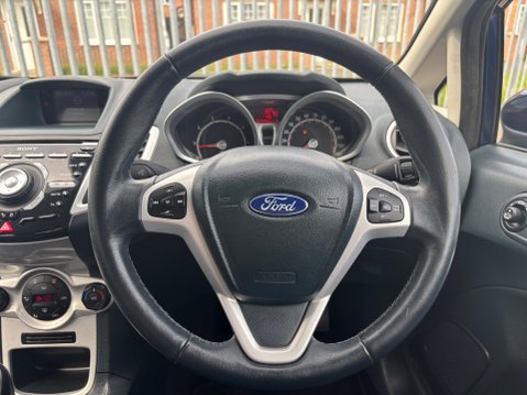 Ford Fiesta TITANIUM 33