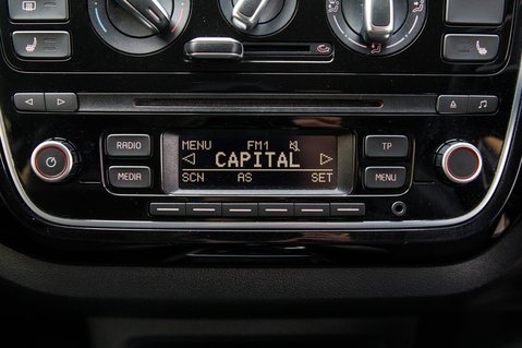 Volkswagen Up HIGH UP 22