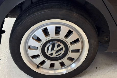 Volkswagen Up 1.0 High up! Hatchback 5dr Petrol ASG Euro 5 (75 ps) 24