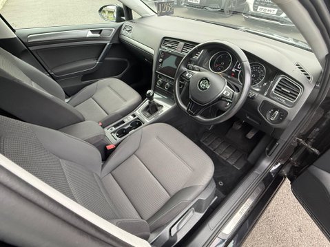 Volkswagen Golf 1.6 TDI Match Euro 6 (s/s) 5dr 12