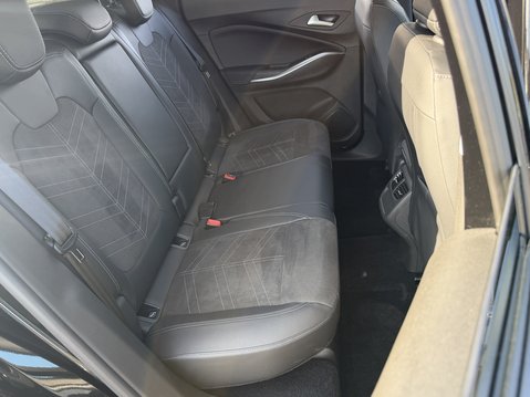 Vauxhall Grandland 1.2 Turbo Ultimate 5dr Auto 35