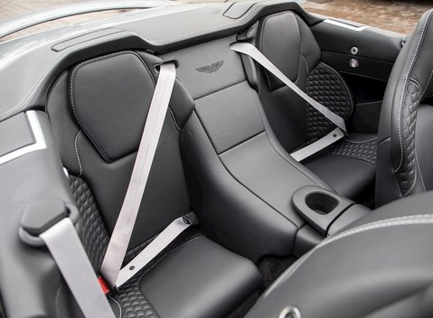 Aston Martin Vanquish Volante 15