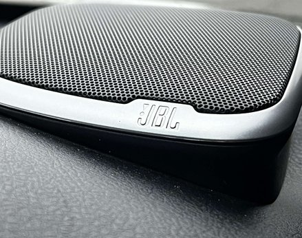 Toyota Hilux 2.8 HI-Luxury Invincible X D-4D 4WD Double Cab Auto 4WD 5dr 69