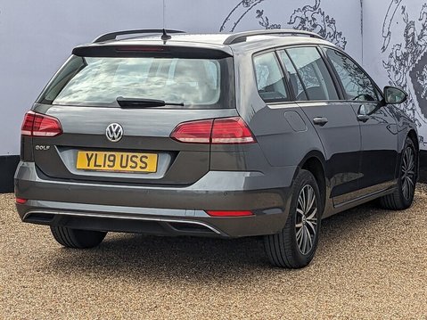 Volkswagen Golf SE NAVIGATION TDI DSG 9