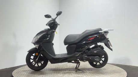 Direct Bikes Milan DB125 2024 125CC PROJECT 4