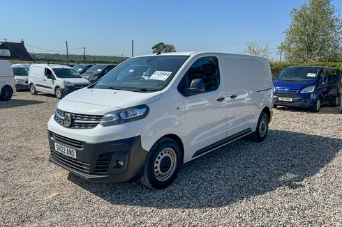 Vauxhall Vivaro SWB L1H1 Low Roof Dynamic 2900 Air Con Sensors Euro 6 NO VAT