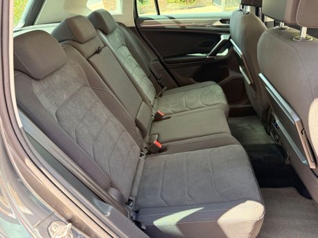 Volkswagen Tiguan 2.0 TDI SEL DSG 4Motion Euro 6 (s/s) 5dr 26