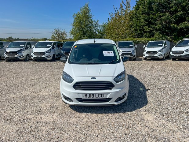 Ford Transit Courier SWB L1H1 (SOLD) Low Roof Sport Air Con Alloys Sensors EURO 6 NO VAT 3