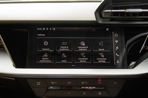 Audi A3 SPORTBACK TFSI TECHNIK 32