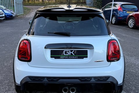Mini Hatch JOHN COOPER WORKS - NANUQ WHITE - MINI SERVICE HISTORY 9