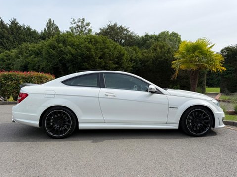 Mercedes-Benz C Class 6.3 C63 V8 AMG Edition 125 SpdS MCT Euro 5 2dr 9