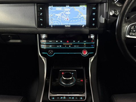 Jaguar XF SPORTBRAKE R-SPORT 2.0D AUTOMATIC AWD 15