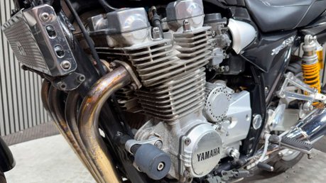 Yamaha XJR1300 2002 52K NEW MOT CLEAN BIKE OHLINS SHOCKS WARRANTY 1300CC 28