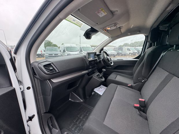 Citroen Dispatch MWB L2H1 Low Roof Enterprise 280 EURO 6 12