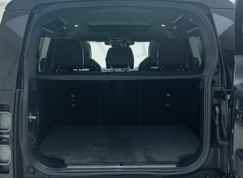 Land Rover Defender 110 OCTA 40