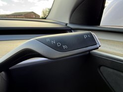 Tesla Model Y (Dual Motor) Long Range SUV 5dr Electric Auto 4WDE (384 bhp) 34