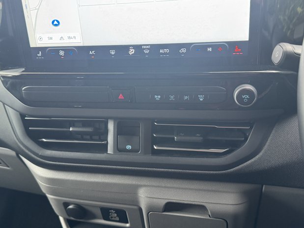 Ford Tourneo Custom Titanium Luxe | 9 Seat | Auto | L2 LWB | 320 | Euro 6 | £31,993 + vat 26