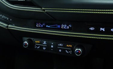 Ferrari F8 Tributo 22