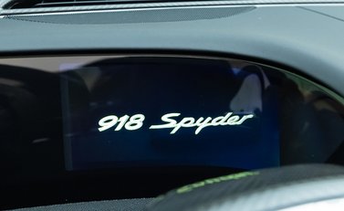 Porsche 918 Spyder 34