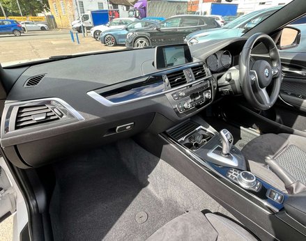 BMW 2 Series 2.0 220i M Sport Auto 2dr 21
