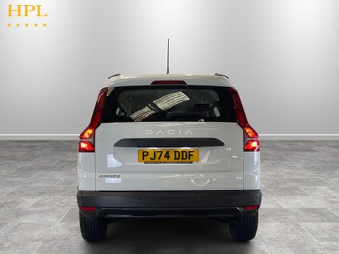 Dacia Jogger 1.0 TCe Essential MPV 5dr Petrol Manual Euro 6 (s/s) (110 ps) 6