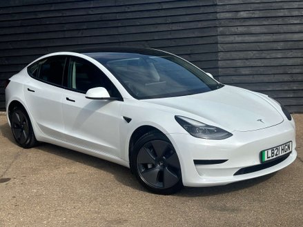 Tesla Model 3 Model 3 Standard Range + 4dr