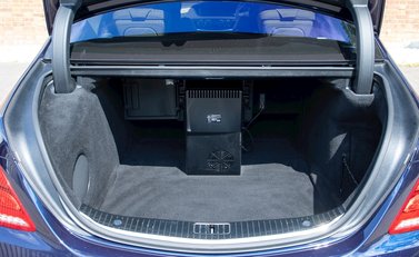Mercedes-Benz M Class S600 34