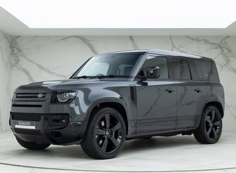 Land Rover Defender 110 V8 6