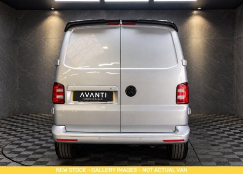 Volkswagen Transporter 2.0 TDI T30 BlueMotion Tech Highline Panel Van 5dr Diesel Manual FWD LWB Eu 7