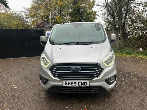 Ford Tourneo Custom 2.0 320 EcoBlue Titanium Minibus Double Cab 5dr Diesel Auto L1 Euro 6 (s/s) 9