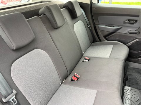 Dacia Duster ESSENTIAL TCE 22