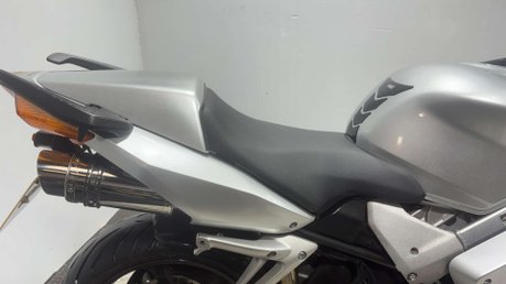 Honda VFR 2001 VTEC ONLY 19K NEW MOT SERVICED SPORTS EXHAUST 800CC 34