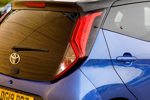 Toyota Aygo VVT-I X-CLUSIV X-SHIFT 9