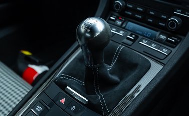 Porsche Cayman GT4 (718) 24