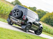 Land Rover Defender D300 X-Dynamic HSE Hard Top 20