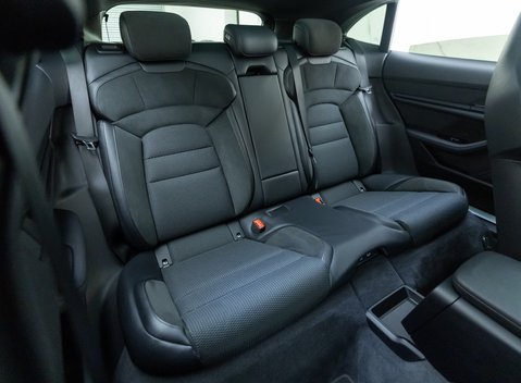 Porsche Taycan 4S Cross Turismo 14