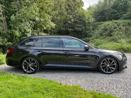 Skoda Superb 2.0 Superb SportLine+ TDI Semi-Auto 5dr