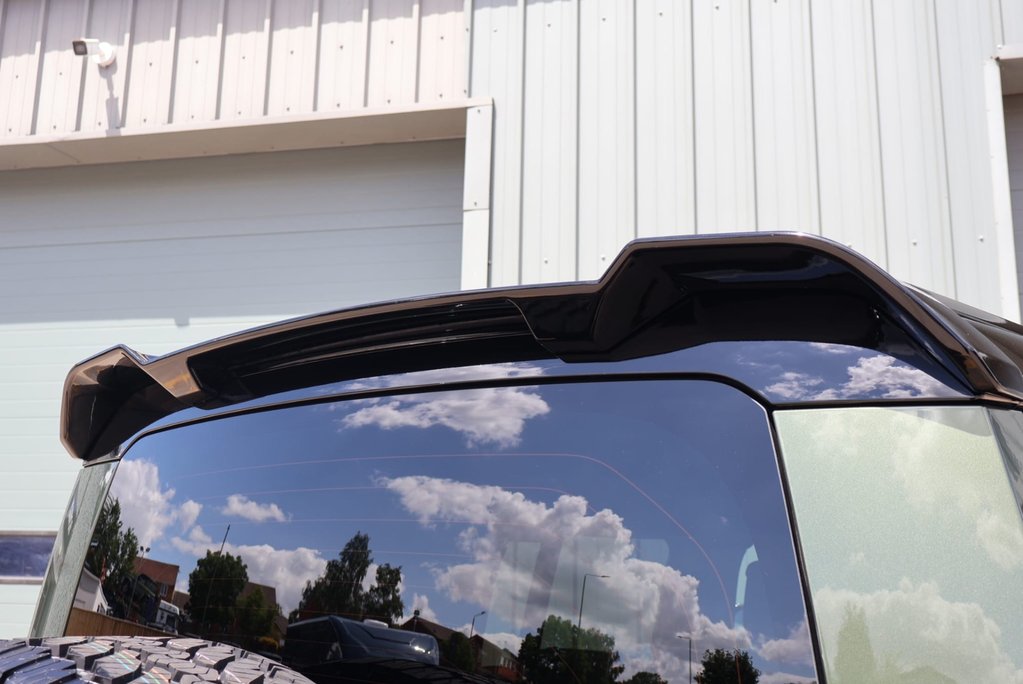 Land Rover Defender 110 2026 D350 HARD TOP X-DYNAMIC HSE WITH A FROST PPF AND SEEKER STYLED  26