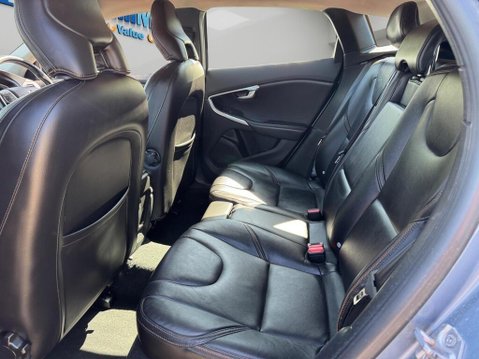 Volvo V40 1.5 T3 Pro Auto Euro 6 (s/s) 5dr 34