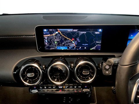 Mercedes-Benz A Class 1.5 A180d Sport (Executive) Hatchback 5dr Diesel 7G-DCT Euro 6 (s/s) (116 p 17