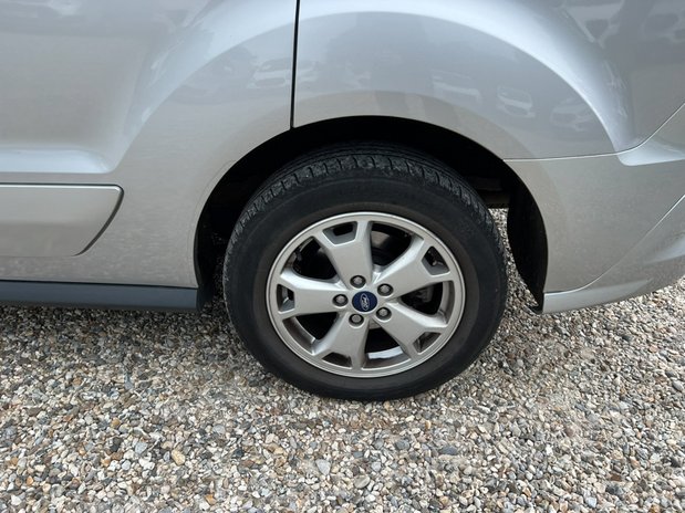 Ford Transit Connect SWB L1H1 Low Roof Limited Air Con Alloys Sensors EURO 6 NO VAT 14